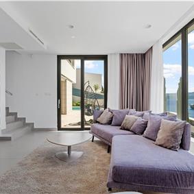 5 bedroom beachfront villa with heated pool near Omis, sleeps 9